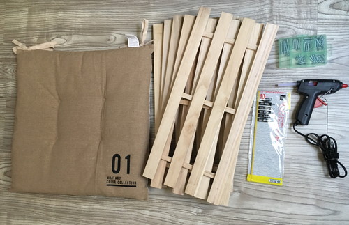 暑い季節に備えよう!100均の材料で小型犬用「スノコベッド」をDIY